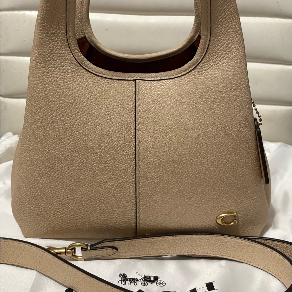 Coach Lana Shoulder Bag 23